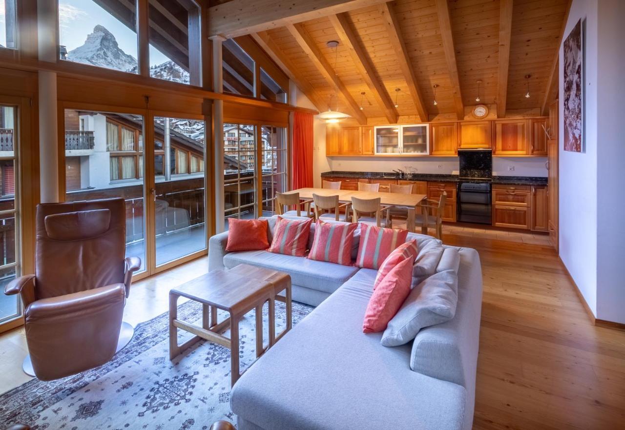 Haus Malva Apartment Zermatt Bagian luar foto