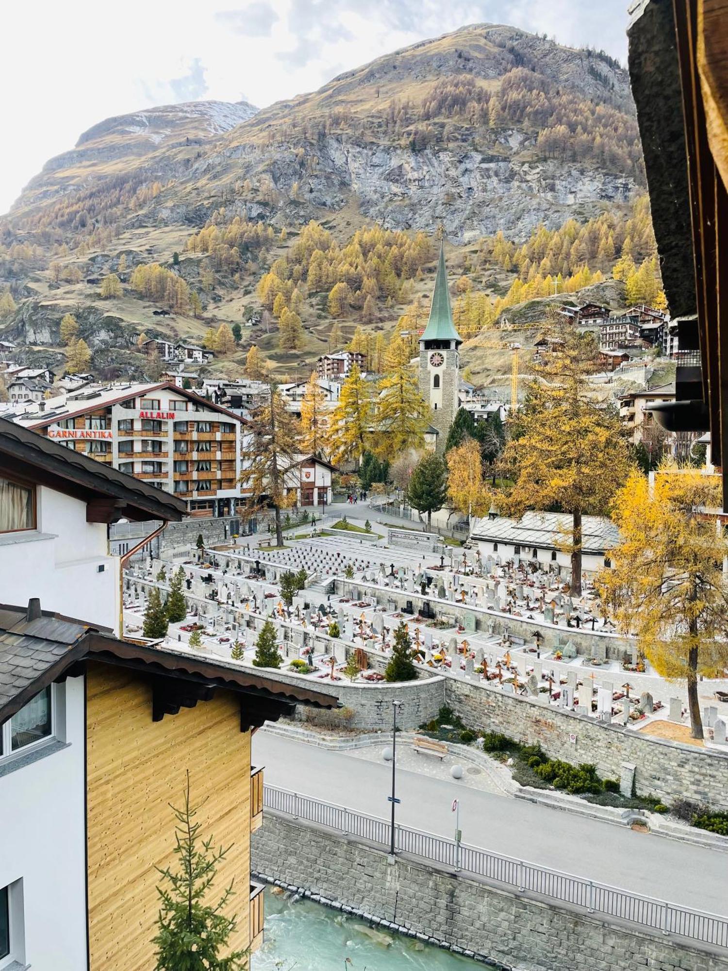 Haus Malva Apartment Zermatt Bagian luar foto